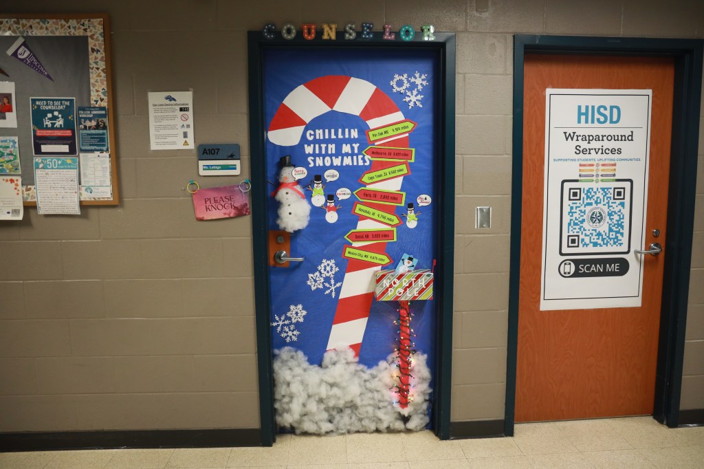 Art at Every Entrance: Pin Oak Middle Schools Door Decorating&nbsp;Contest