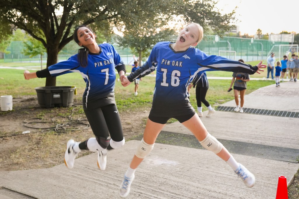 Photo Gallery: Volleyball Game vs T.H.&nbsp;Rogers